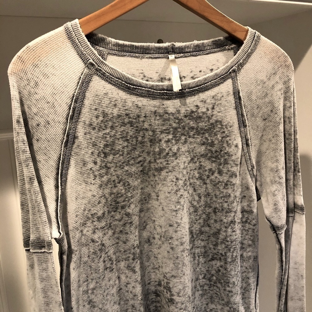 Long Sleeve Gray Shirt by Mona B